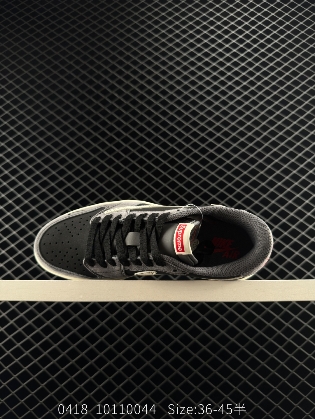 Travis Scott x Air Jordan 1 ” Reverse Mocha “